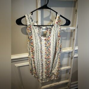 Floral Print Sleeveless Top